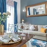 Appartement Main Street By Raspberry Cascade *