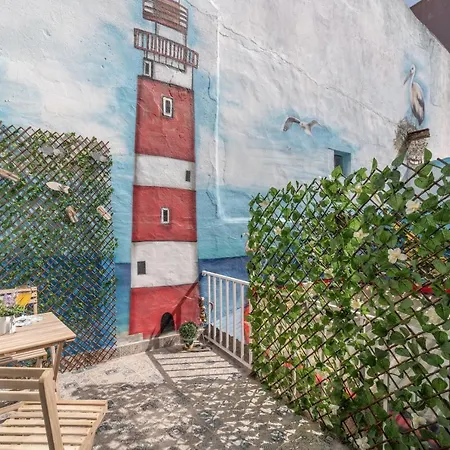 Apartment Main Street By Raspberry Cascade Faro